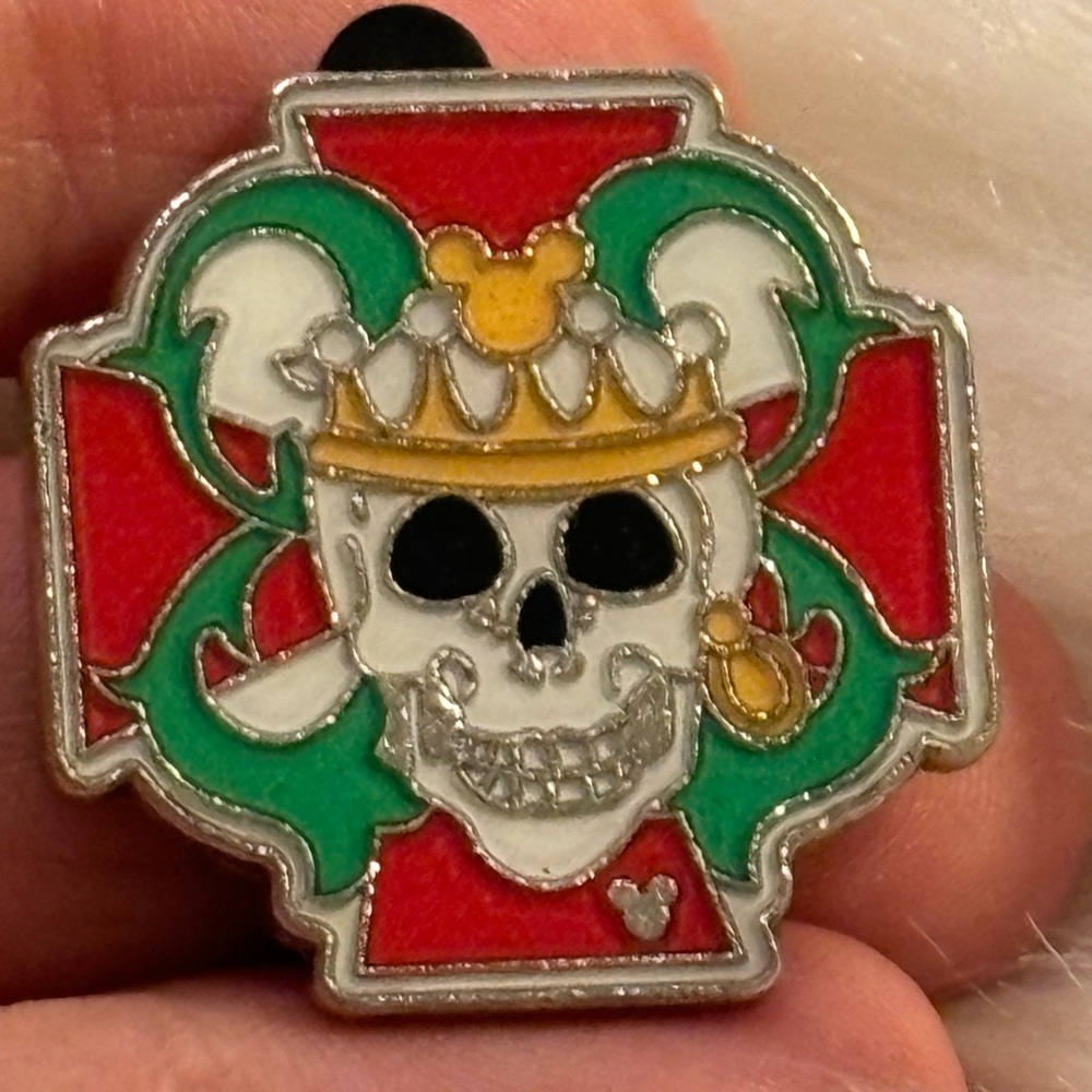 Disney Pirate King Sugar Skull Trading Pin 2002